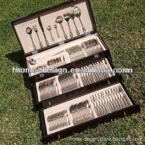 126pcs set cutlery with golen plated handle